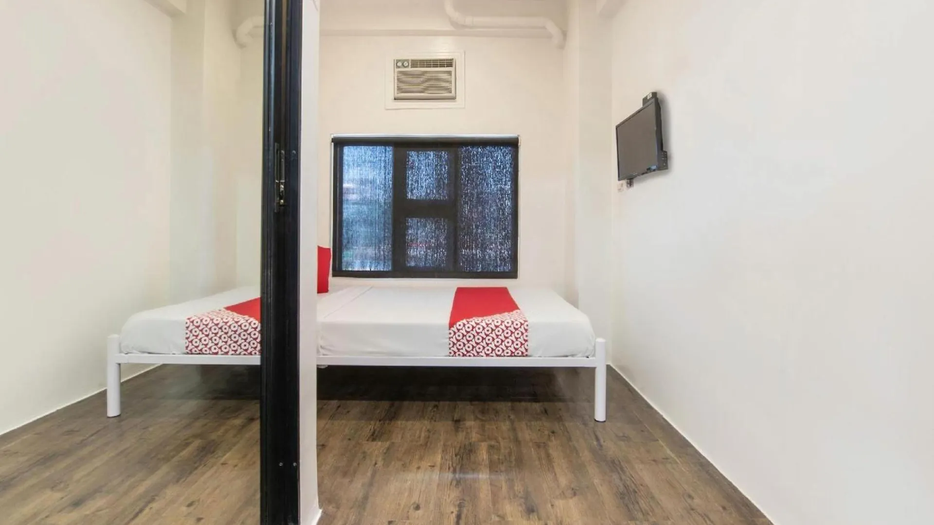 Oyo 563 Mytown New York Hotel Taguig 3*,  Philippines