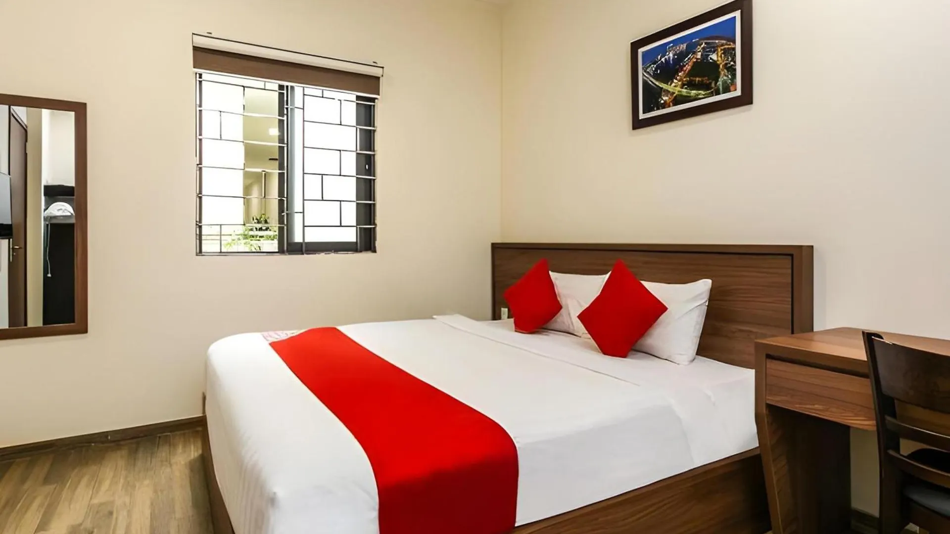 Oyo 563 Mytown New York Hotel Taguig