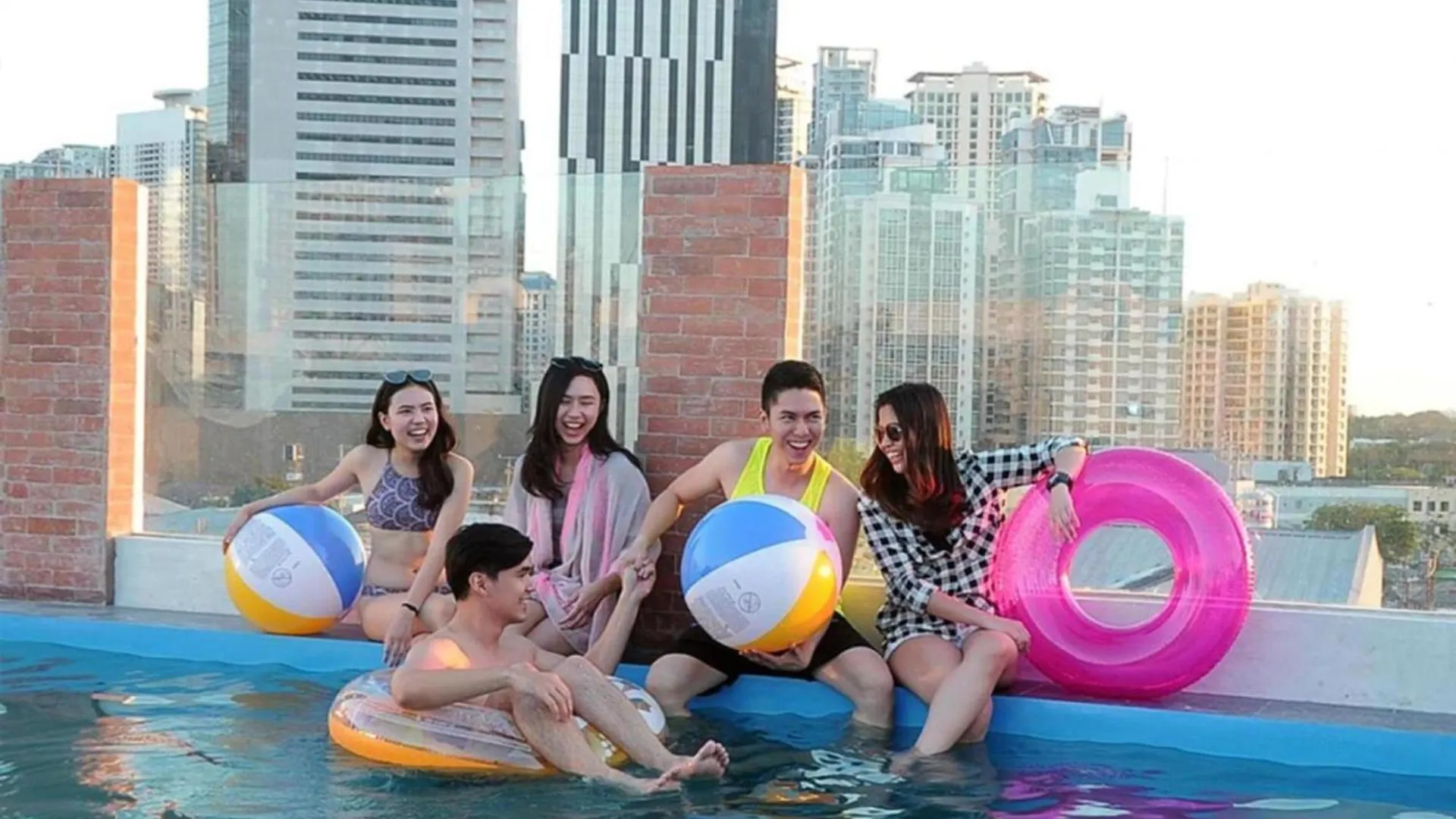 ***  Oyo 563 Mytown New York Hotel Taguig Philippines