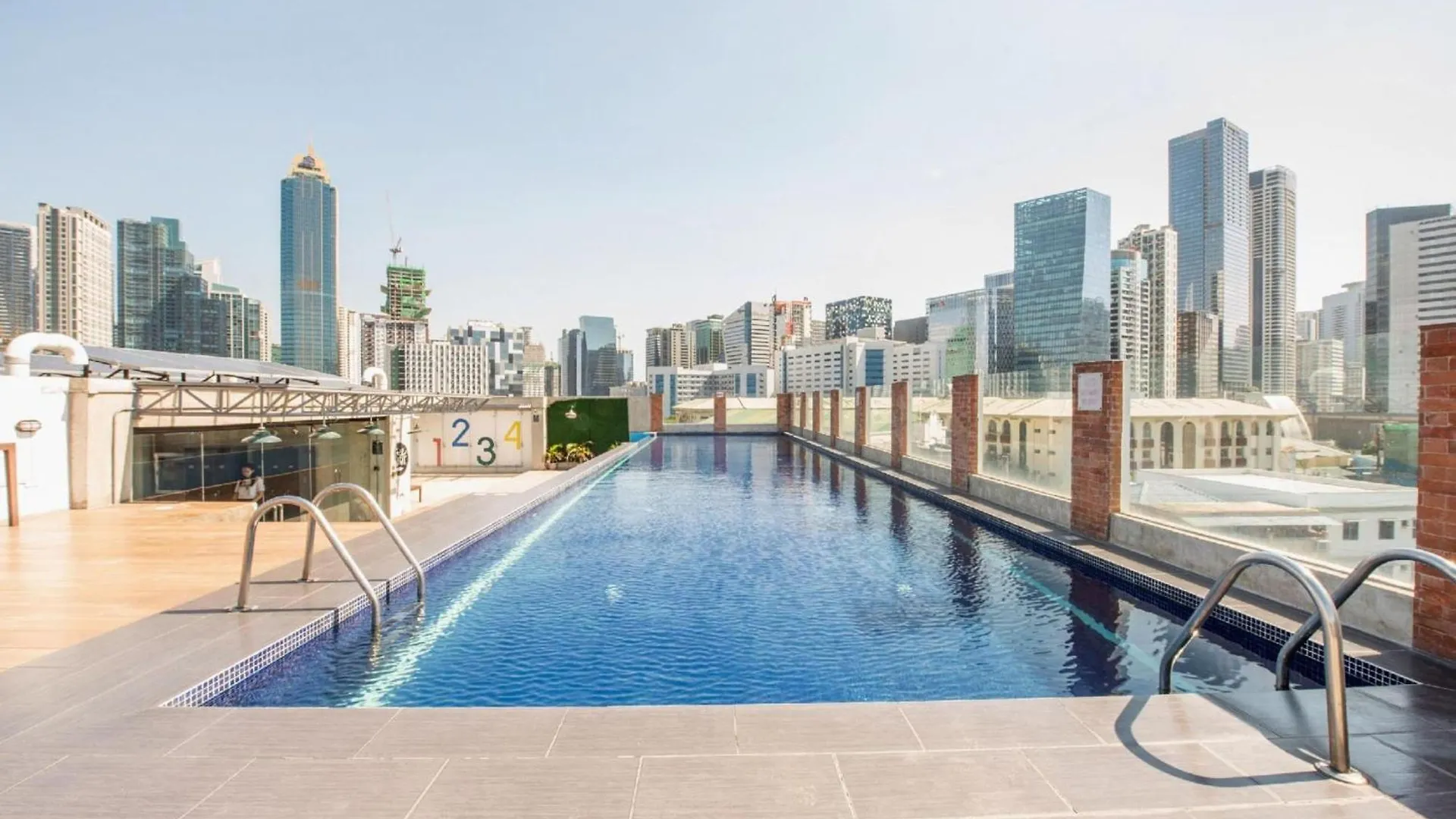 Oyo 563 Mytown New York Hotel Taguig