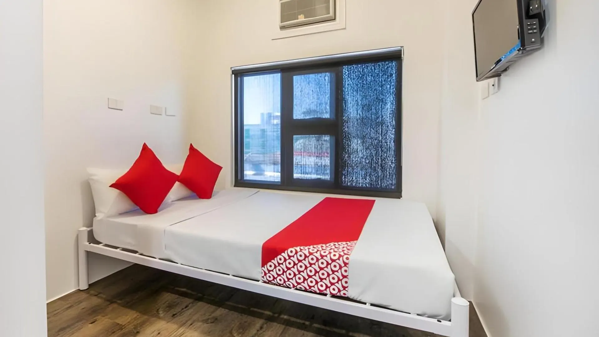 Hotel Oyo 563 Mytown New York Taguig 3*,
